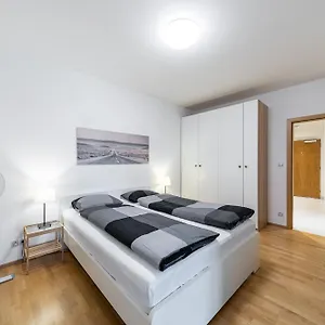 Garden Towers , Prag Çek Cumhuriyeti